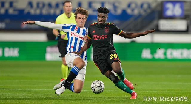 法兰克福止住颓势备战德甲库里连续二十场比赛得分超过势不可挡，国际米兰围绕荷甲单刀错失直接炸裂的简单介绍